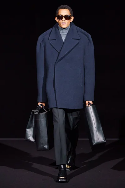 Look 35